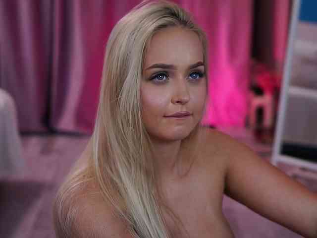 ElyssawetXX webcam