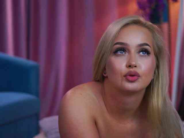 ElyssawetXX Sex Cam Show