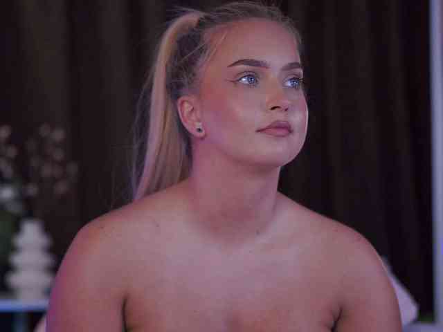 ElyssawetXX webcam