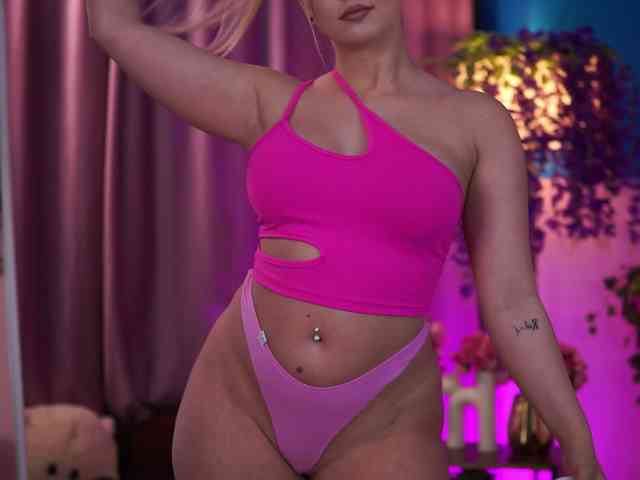 ElyssawetXX Live Webcam on BongaCams