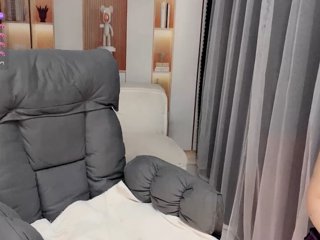 Wink-WeiWei Porn Show