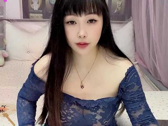 Wink-WeiWei live cam on BongaCams