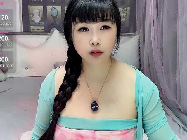 Wink-WeiWei live cam on BongaCams