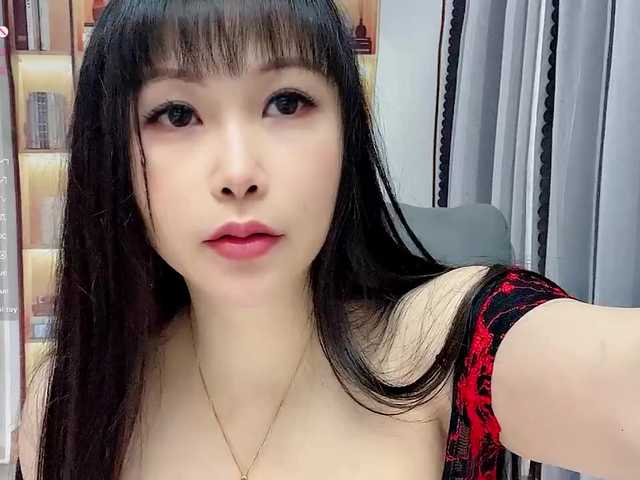 Wink-WeiWei live cam on BongaCams