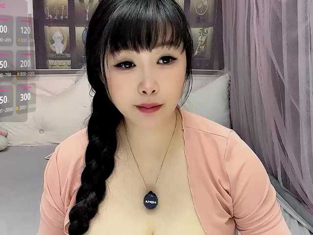 Wink-WeiWei live cam on BongaCams
