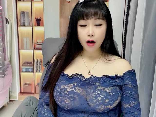 Wink-WeiWei live cam on BongaCams