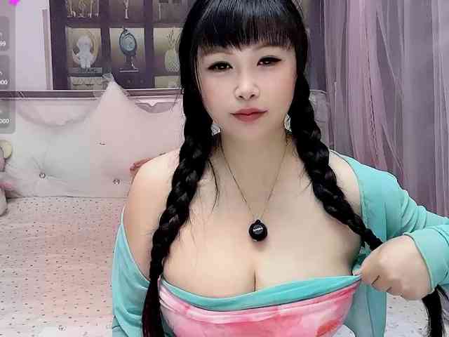 Wink-WeiWei