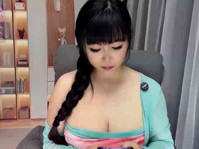 Wink-WeiWei