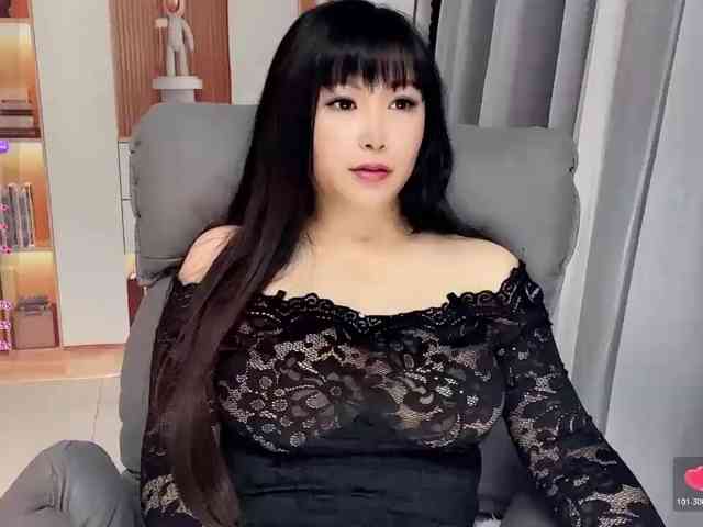 Wink-WeiWei