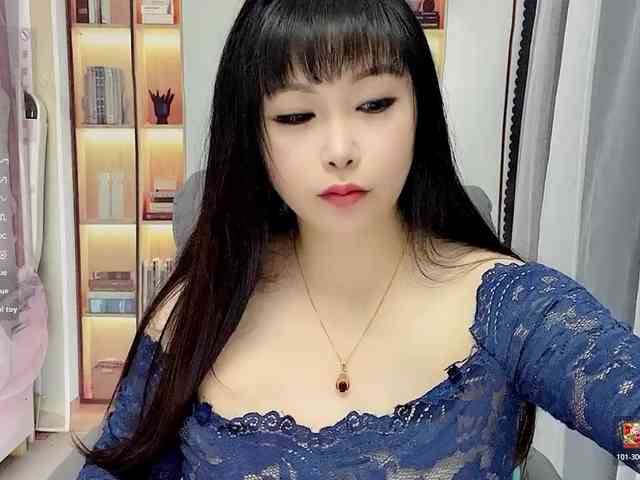 Wink-WeiWei