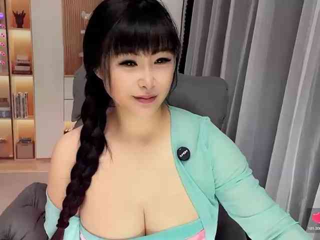 Wink-WeiWei