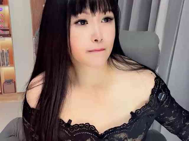 Wink-WeiWei