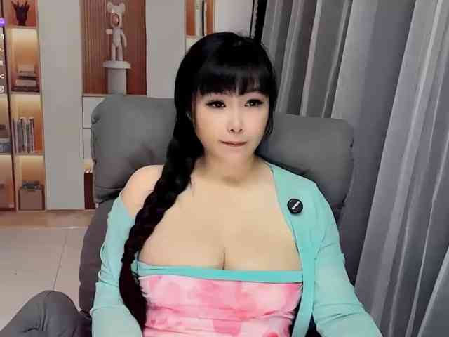 Wink-WeiWei