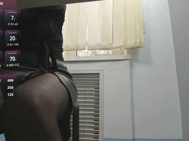 Lyalya7771 live cam
