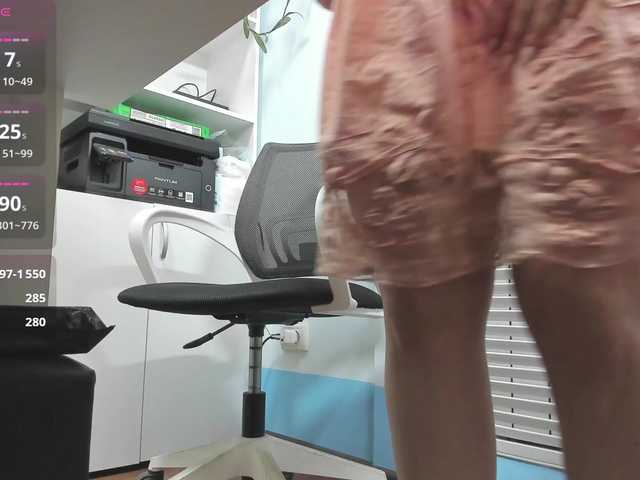 Lyalya7771 live cam on BongaCams