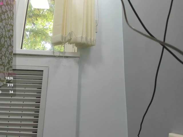 Lyalya7771 live cam on BongaCams