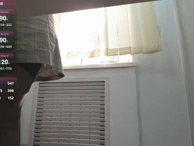 Lyalya7771 live cam on BongaCams