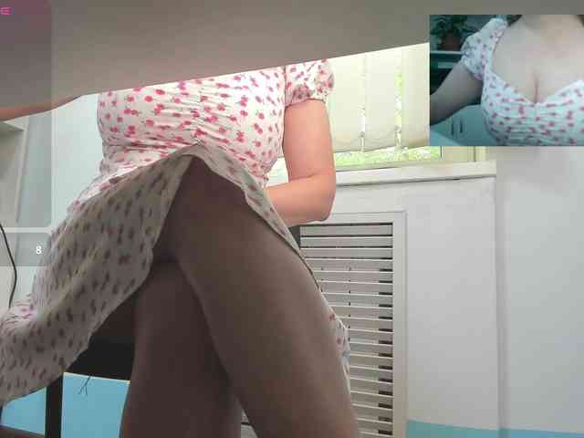 Lyalya7771 webcam