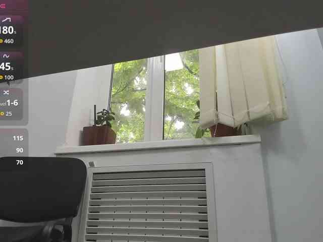 Lyalya7771 webcam