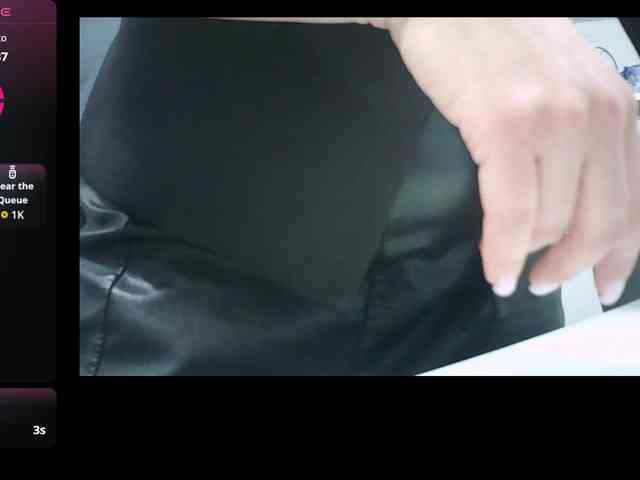 Lyalya7771 webcam