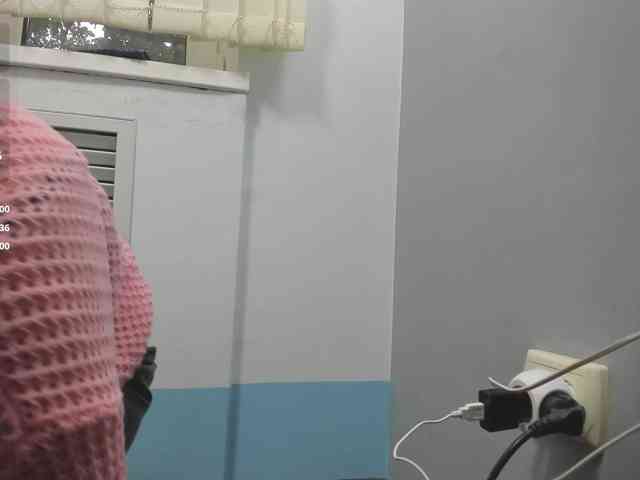 Lyalya7771 webcam