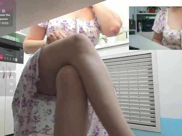 Lyalya7771 webcam