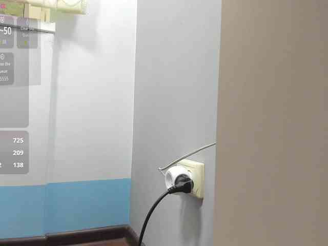 Lyalya7771 webcam