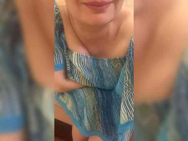 Lyalya7771 webcam