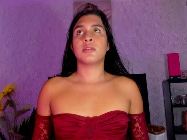SelenaFox7 live webcam show