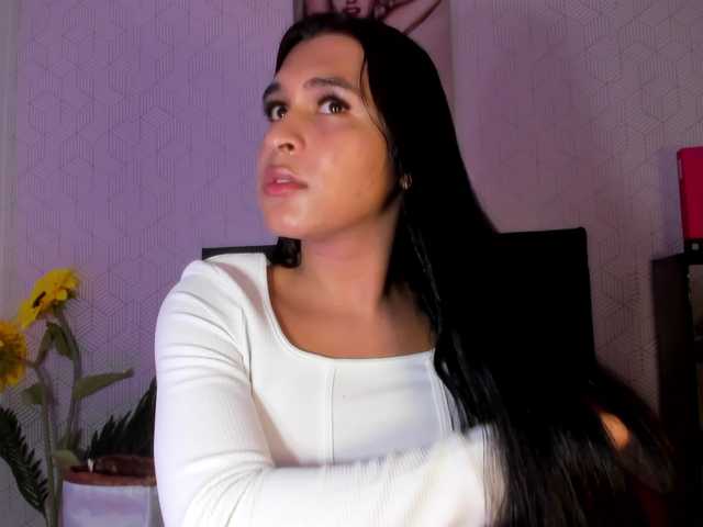 SelenaFox7 live webcam show