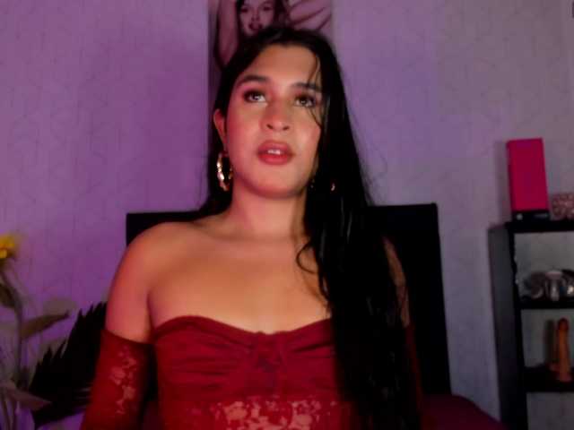 SelenaFox7 live webcam show