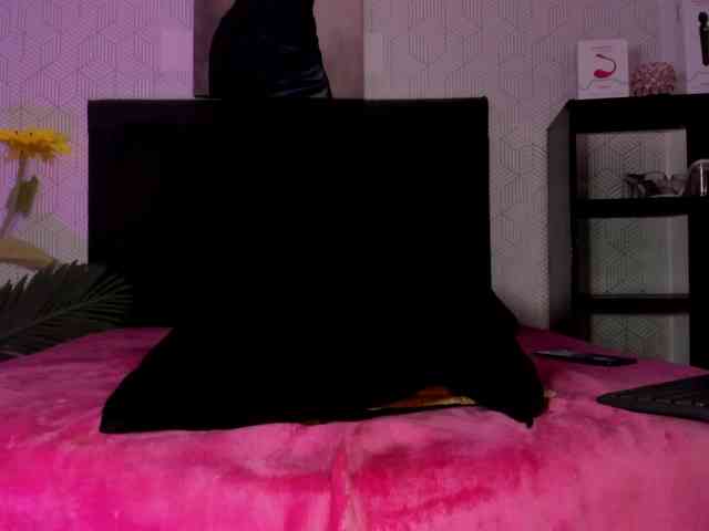 SelenaFox7 Sex Cam Show