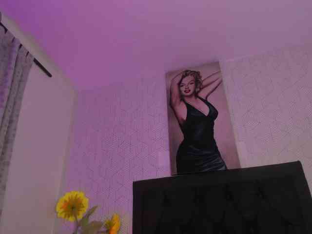 SelenaFox7 Live Webcam on BongaCams
