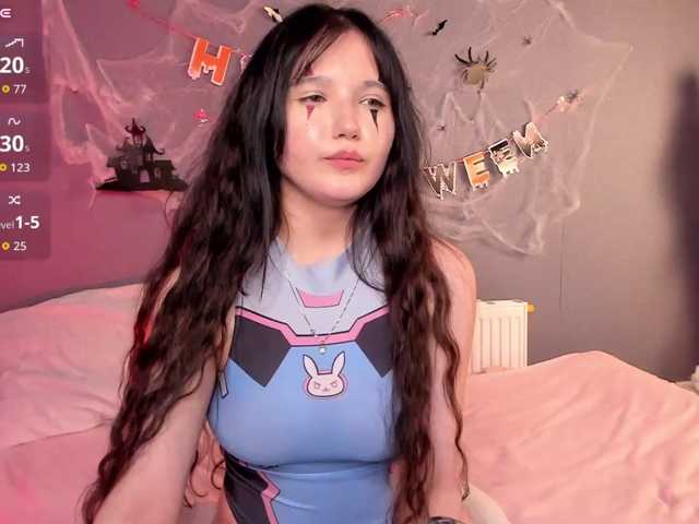 DanasWhsiper live cam on BongaCams