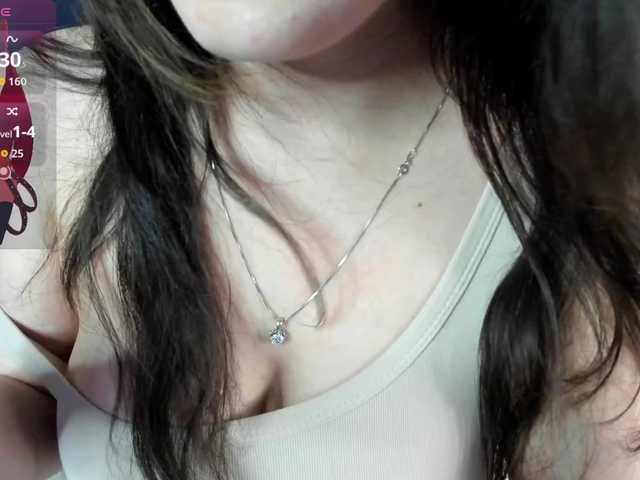 DanasWhsiper live cam on BongaCams