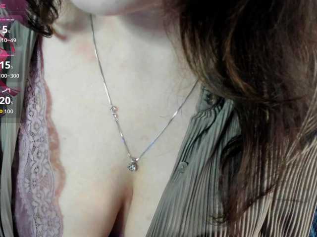 DanasWhsiper live cam on BongaCams
