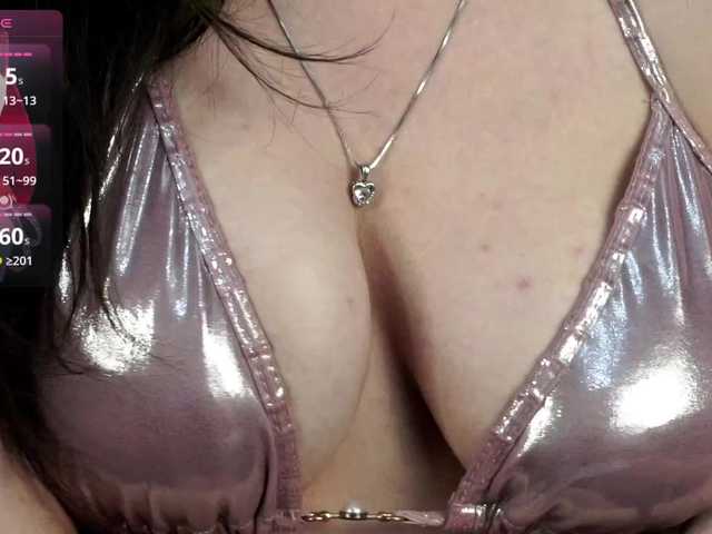 DanasWhsiper live cam on BongaCams