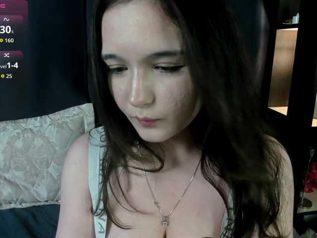 DanasWhsiper live cam on BongaCams