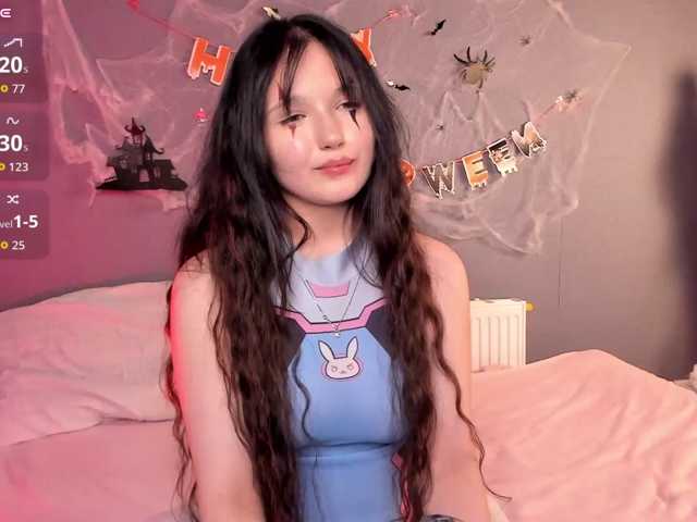 DanasWhsiper live cam on BongaCams