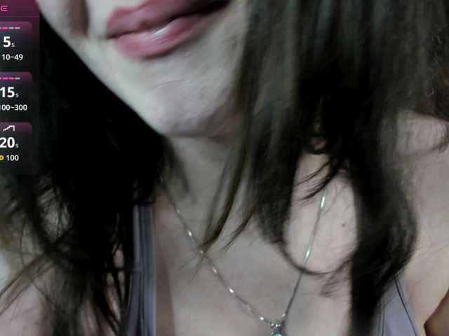 DanasWhsiper live cam on BongaCams