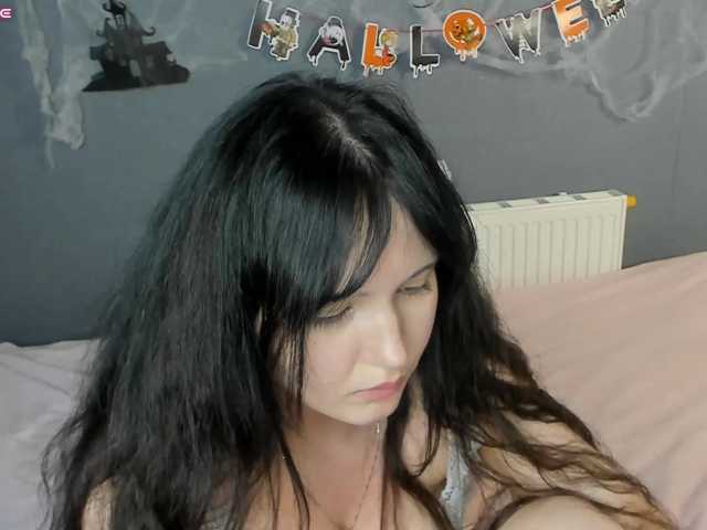 DanasWhsiper live cam on BongaCams