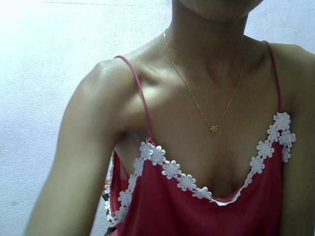 Yalane live cam on BongaCams