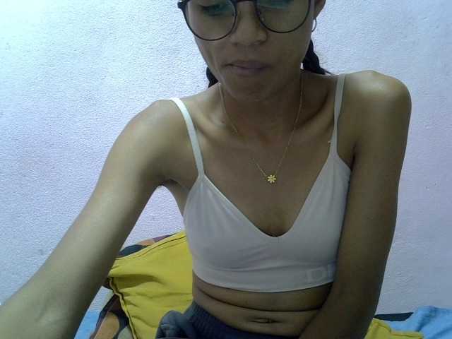 Yalane live cam on BongaCams