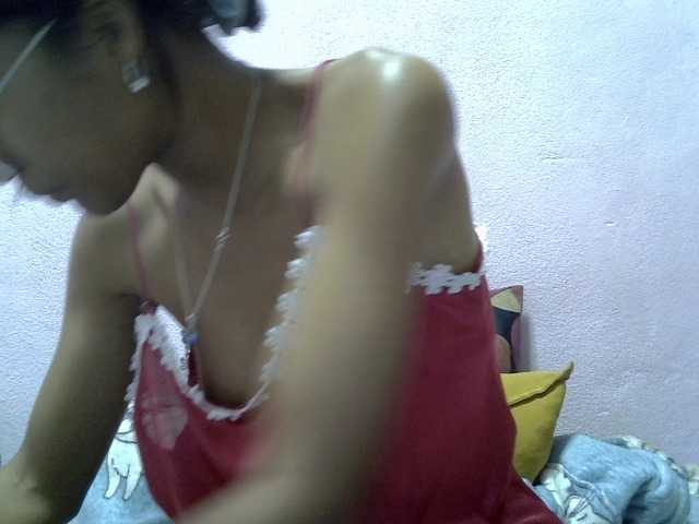 Yalane live cam on BongaCams