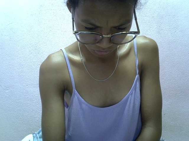 Yalane live cam on BongaCams