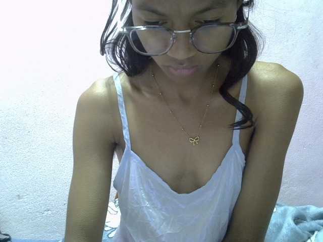 Yalane live webcam show