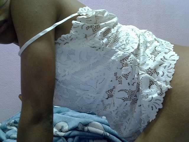 Yalane live cam on BongaCams
