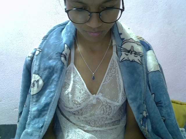 Yalane live cam on UnifiedCams