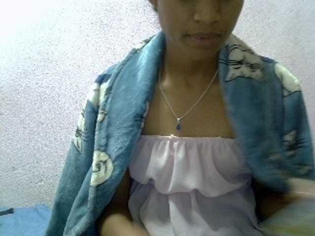 Yalane live cam on BongaCams