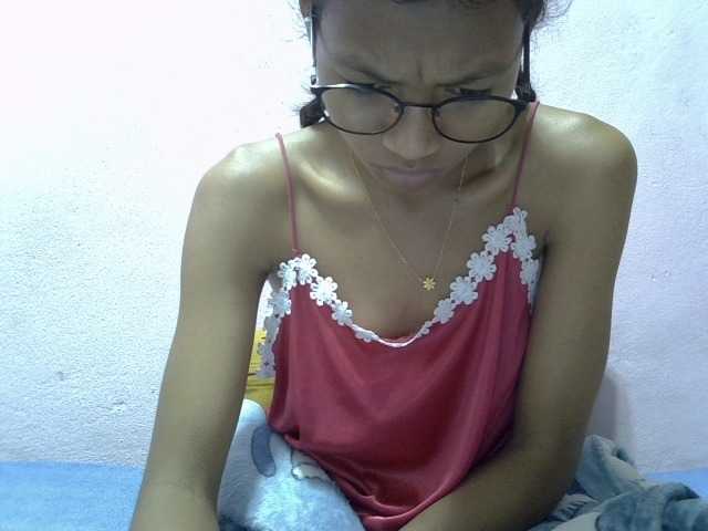 Yalane live cam on BongaCams